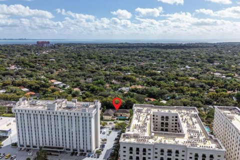 Copropriété à louer à Coral Gables, Floride: 3 chambres, 130.34 m2 № 1991569 - photo 1