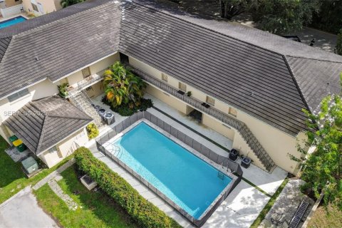 Copropriété à louer à Coral Gables, Floride: 3 chambres, 130.34 m2 № 1991569 - photo 28