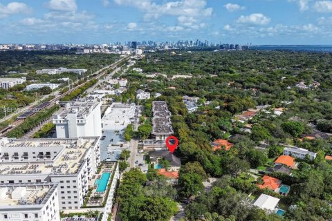 Copropriété à louer à Coral Gables, Floride: 3 chambres, 130.34 m2 № 1991569 - photo 2