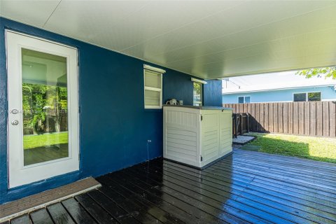 Villa ou maison à vendre à Miami, Floride: 3 chambres, 76.55 m2 № 1956971 - photo 20