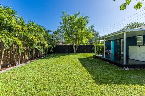 Villa ou maison à vendre à Miami, Floride: 3 chambres, 76.55 m2 № 1956971 - photo 23