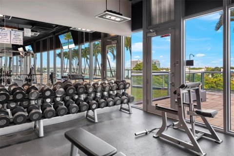 Condo in Miami, Florida, 2 bedrooms  № 2075272 - photo 27