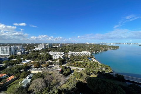 Condo in Miami, Florida, 2 bedrooms  № 2075272 - photo 4