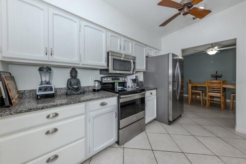 Villa ou maison à vendre à Nokomis, Floride: 3 chambres, 191.75 m2 № 2150181 - photo 12