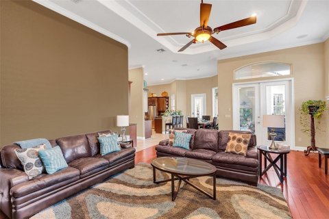 House in Orlando, Florida 4 bedrooms, 361.39 sq.m. № 1733795 - photo 10