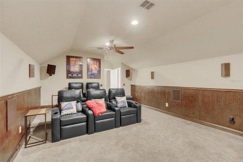 House in Orlando, Florida 4 bedrooms, 361.39 sq.m. № 1733795 - photo 24
