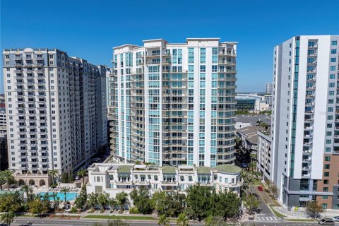 Condo à Tampa, Floride, 2 chambres  № 2285596