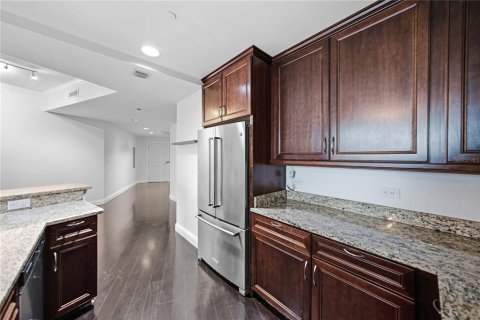 Copropriété à vendre à Tampa, Floride: 2 chambres, 115.38 m2 № 2285596 - photo 14