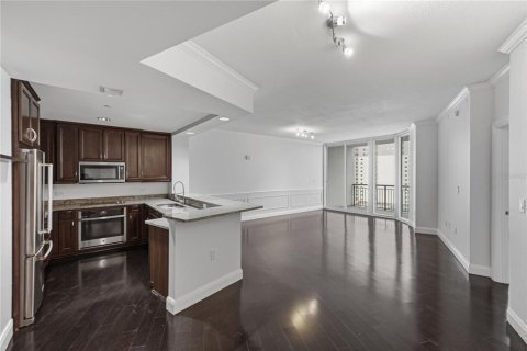 Copropriété à vendre à Tampa, Floride: 2 chambres, 115.38 m2 № 2285596 - photo 9
