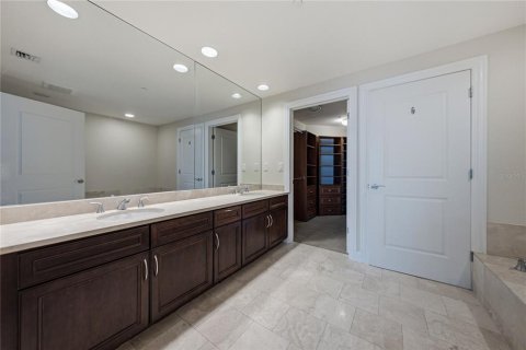 Copropriété à vendre à Tampa, Floride: 2 chambres, 115.38 m2 № 2285596 - photo 26
