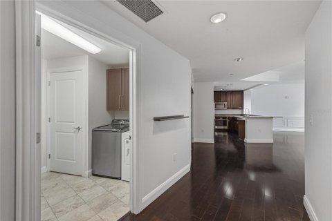 Copropriété à vendre à Tampa, Floride: 2 chambres, 115.38 m2 № 2285596 - photo 7