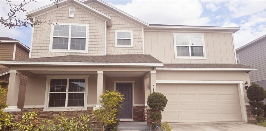 House in Davenport, Florida 5 bedrooms, 295.89 sq.m. № 1552782