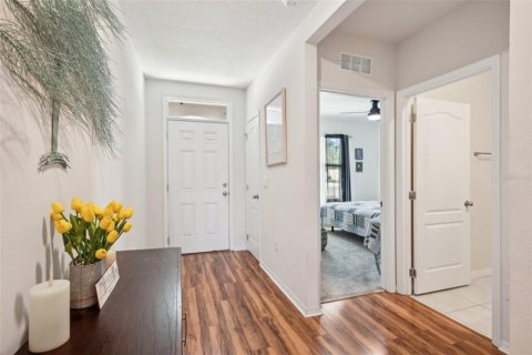 House in Tavares, Florida 4 bedrooms, 171.5 sq.m. № 1583876 - photo 4
