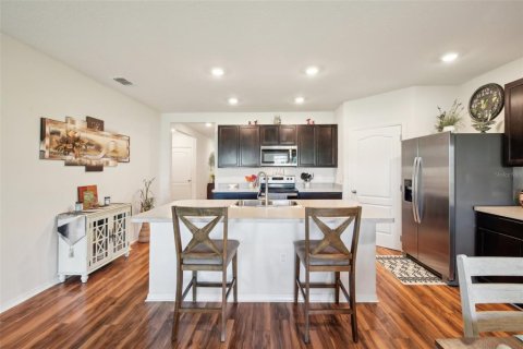 House in Tavares, Florida 4 bedrooms, 171.5 sq.m. № 1583876 - photo 6