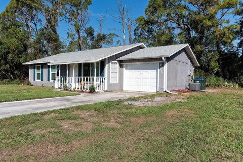 House in North Port, Florida 3 bedrooms, 106.56 sq.m. № 1761248 - photo 2