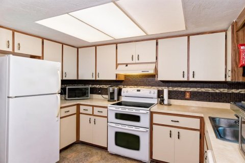 House in North Port, Florida 3 bedrooms, 106.56 sq.m. № 1761248 - photo 9