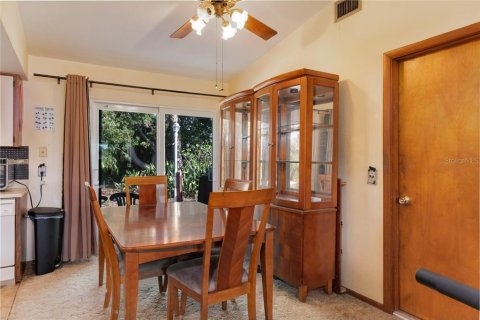 House in North Port, Florida 3 bedrooms, 106.56 sq.m. № 1761248 - photo 8