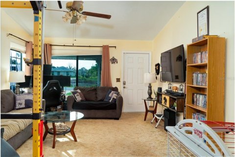 House in North Port, Florida 3 bedrooms, 106.56 sq.m. № 1761248 - photo 6