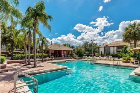 Condo in Saint Petersburg, Florida, 1 bedroom № 2214250 - photo 20