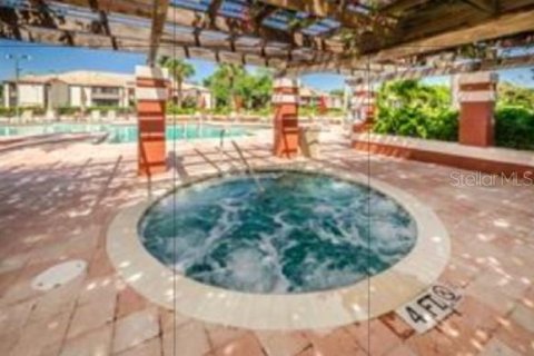 Condo in Saint Petersburg, Florida, 1 bedroom № 2214250 - photo 29