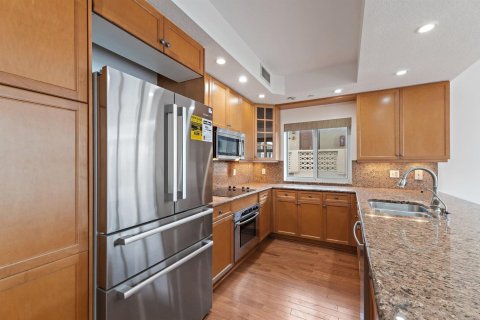 Condo in Palm Beach Shores, Florida, 3 bedrooms  № 2146996 - photo 12
