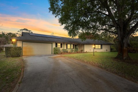 Casa en venta en Vero Beach, Florida, 3 dormitorios, 174.19 m2 № 2046405 - foto 2