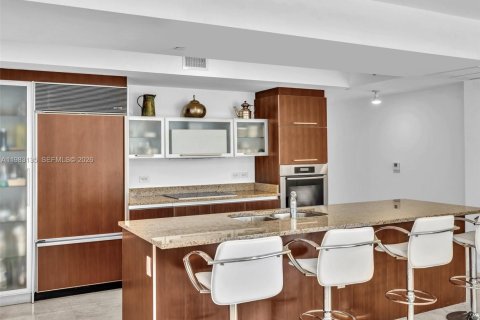 Купить кондоминиум в Санни-Айлс-Бич, Флорида 2 спальни, 175.21м2, № 2048521 - фото 22