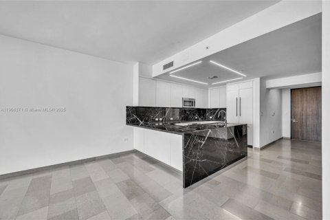 Снять в аренду кондоминиум в Майами, Флорида 3 спальни, 176.33м2, № 1956927 - фото 18