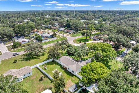 Villa ou maison à vendre à Valrico, Floride: 3 chambres, 140.56 m2 № 2324316 - photo 11