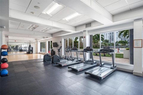 Condo in Aventura, Florida, 2 bedrooms  № 2001277 - photo 21