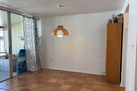 Copropriété à vendre à Ormond Beach, Floride: 2 chambres, 116.31 m2 № 1634791 - photo 14