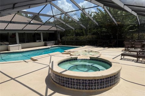 House in Gainesville, Florida 5 bedrooms, 324.97 sq.m. № 1853175 - photo 7