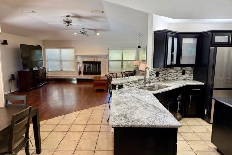 House in Gainesville, Florida 5 bedrooms, 324.97 sq.m. № 1853175 - photo 13