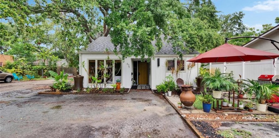 Casa en Saint Petersburg, Florida 3 dormitorios, 194.63 m2 № 1767053