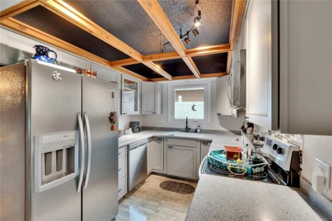 Casa en venta en Saint Petersburg, Florida, 3 dormitorios, 194.63 m2 № 1767053 - foto 15