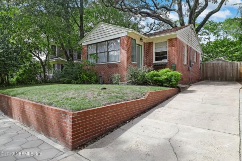 House in Jacksonville, Florida 3 bedrooms, 130.16 sq.m. № 807179 - photo 1