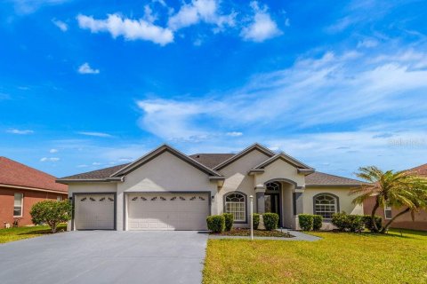 Casa en Winter Haven, Florida 4 dormitorios, 245.17 m2 № 2267542