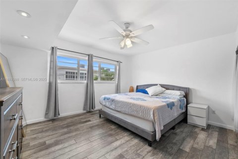 Condo in Miami Beach, Florida, 3 bedrooms  № 2038172 - photo 10