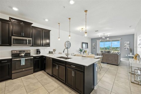 Condo in Davenport, Florida, 3 bedrooms  № 1840685 - photo 16