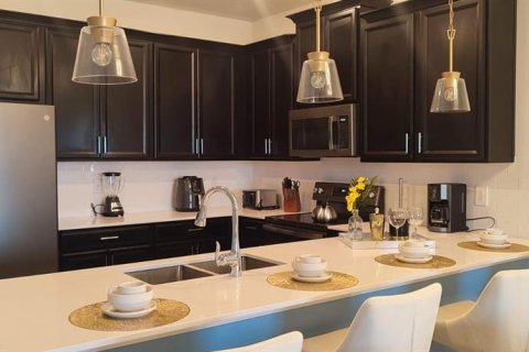 Condominio en venta en Davenport, Florida, 3 dormitorios, 166.02 m2 № 1840685 - foto 2