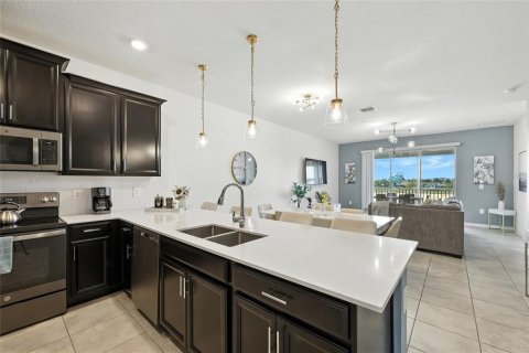 Condo in Davenport, Florida, 3 bedrooms  № 1840685 - photo 15