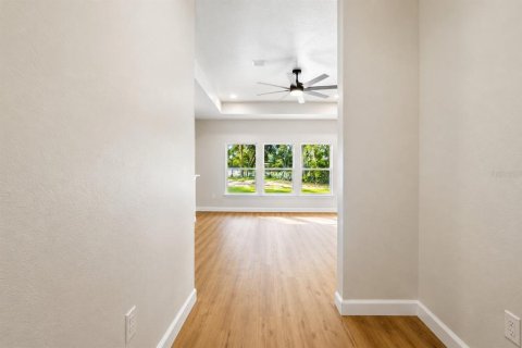 Casa en venta en Chiefland, Florida, 3 dormitorios, 146.79 m2 № 2139648 - foto 5
