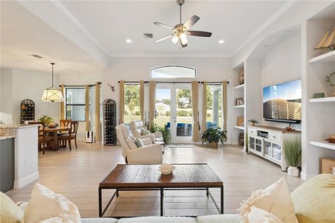Casa en venta en Apopka, Florida, 4 dormitorios, 253.62 m2 № 2418876 - foto 13