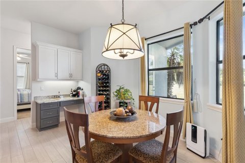 Casa en venta en Apopka, Florida, 4 dormitorios, 253.62 m2 № 2418876 - foto 16