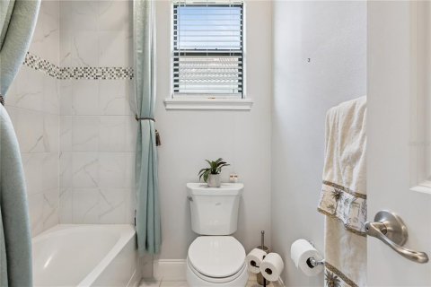Casa en venta en Apopka, Florida, 4 dormitorios, 253.62 m2 № 2418876 - foto 27