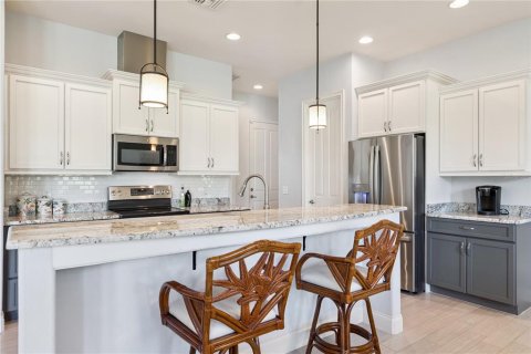 Casa en venta en Apopka, Florida, 4 dormitorios, 253.62 m2 № 2418876 - foto 18