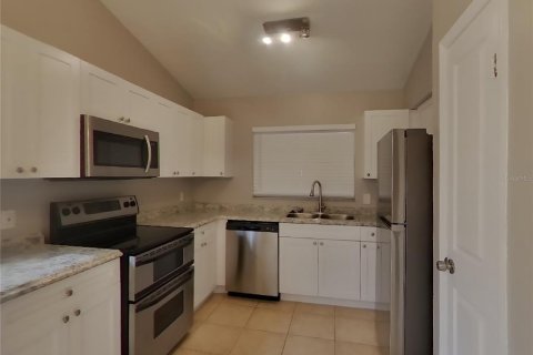 Casa en alquiler en Valrico, Florida, 3 dormitorios, 115.2 m2 № 1911810 - foto 5
