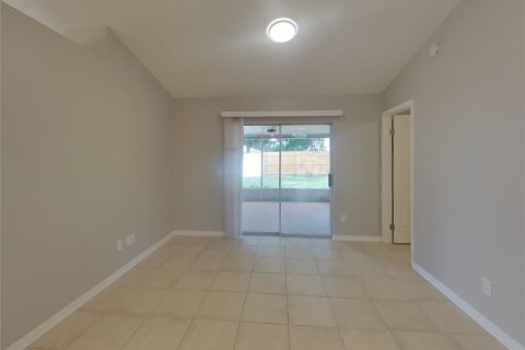 Casa en alquiler en Valrico, Florida, 3 dormitorios, 115.2 m2 № 1911810 - foto 3