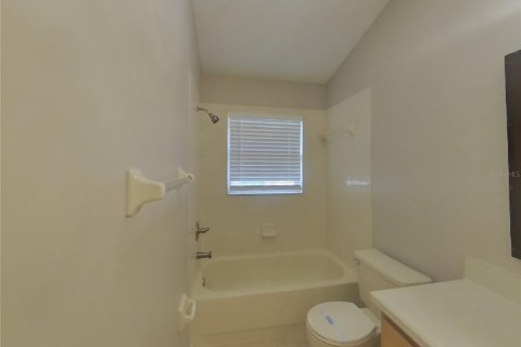 Casa en alquiler en Valrico, Florida, 3 dormitorios, 115.2 m2 № 1911810 - foto 9