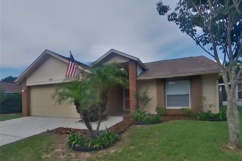 Casa en alquiler en Valrico, Florida, 3 dormitorios, 115.2 m2 № 1911810 - foto 1
